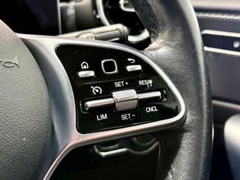 MERCEDES-BENZ A-CLASS 1.5 A180d Sport (Executive) Hatchback 5dr Diesel 7G-DCT Euro 6 (