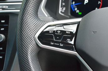 VOLKSWAGEN TIGUAN 1.5 TSI R-Line SUV 5dr Petrol DSG Euro 6 (s/s) (150 ps)