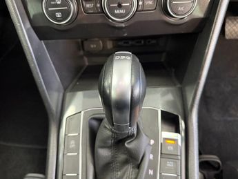VOLKSWAGEN TIGUAN 2.0 TSI SEL SUV 5dr Petrol DSG 4Motion Euro 6 (s/s) (180 ps)