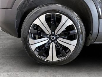 VOLVO C40 Recharge 69kWh Plus SUV 5dr Electric Auto (231 ps)