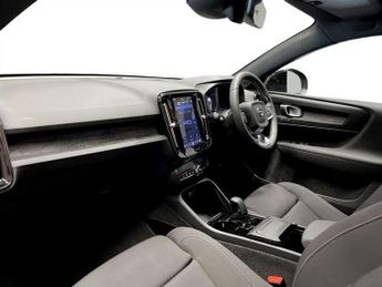 VOLVO C40 Recharge 69kWh Plus SUV 5dr Electric Auto (231 ps)