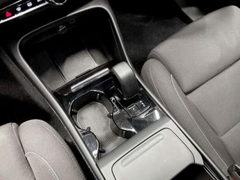 VOLVO C40 Recharge 69kWh Plus SUV 5dr Electric Auto (231 ps)
