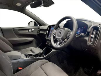 VOLVO XC40 Recharge 69kWh Plus SUV 5dr Electric Auto (231 ps)