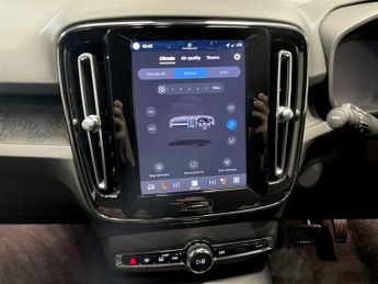 VOLVO XC40 Recharge 69kWh Plus SUV 5dr Electric Auto (231 ps)