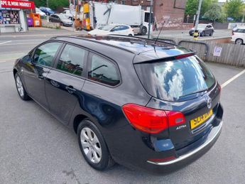 VAUXHALL ASTRA 1.6 16V Design Sports Tourer 5dr Petrol Auto Euro 5 (115 ps)