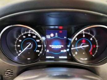 JAGUAR F-PACE 2.0 D165 R-Sport SUV 5dr Diesel Manual Euro 6 (s/s) (163 ps)