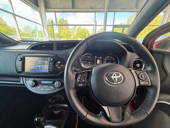 TOYOTA YARIS 1.5 VVT-h Excel Hatchback 5dr Petrol Hybrid E-CVT Euro 6 (s/s) (