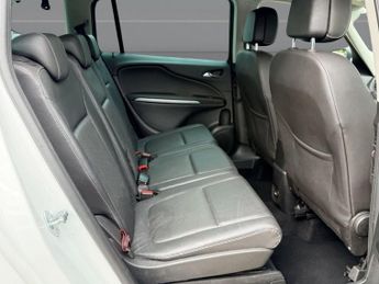 VAUXHALL ZAFIRA TOURER 1.4i Turbo SRi Nav MPV 5dr Petrol Auto Euro 6 (140 ps)