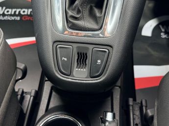 VAUXHALL ZAFIRA TOURER 1.4i Turbo SRi Nav MPV 5dr Petrol Auto Euro 6 (140 ps)