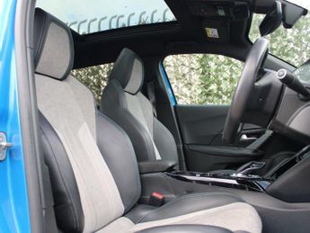 PEUGEOT E-2008 50kWh GT SUV 5dr Electric Auto (136 ps)