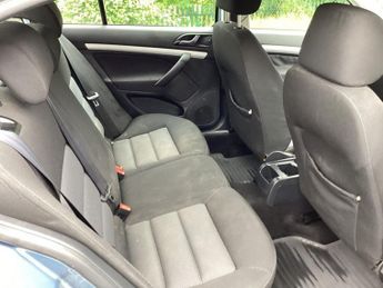 SKODA OCTAVIA 1.6 FSI Ambiente Hatchback 5dr Petrol Manual Euro 4 (115 bhp)