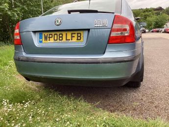 SKODA OCTAVIA 1.6 FSI Ambiente Hatchback 5dr Petrol Manual Euro 4 (115 bhp)