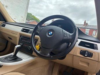 BMW 3 SERIES 2.0 318d SE Touring 5dr Diesel Steptronic Euro 5 (143 ps)