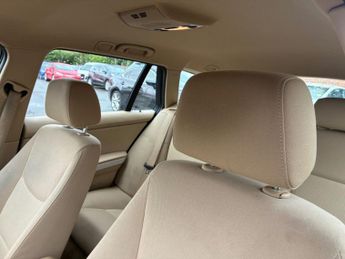 BMW 3 SERIES 2.0 318d SE Touring 5dr Diesel Steptronic Euro 5 (143 ps)