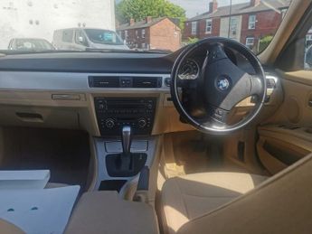BMW 3 SERIES 2.0 318d SE Touring 5dr Diesel Steptronic Euro 5 (143 ps)
