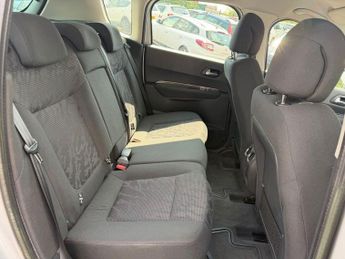 PEUGEOT 3008 1.6 e-HDi Active SUV 5dr Diesel EGC Euro 5 (s/s) (112 ps)