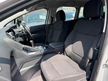 PEUGEOT 3008 1.6 e-HDi Active SUV 5dr Diesel EGC Euro 5 (s/s) (112 ps)