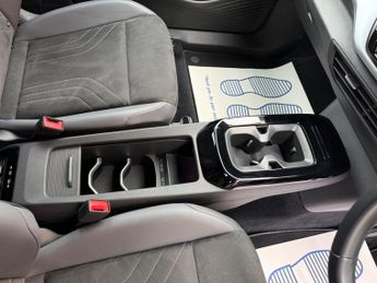 VOLKSWAGEN ID.4 Pure Performance 52kWh Style Auto 5dr