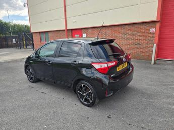 TOYOTA YARIS 1.5 VVT-h Design E-CVT Euro 6 (s/s) 5dr