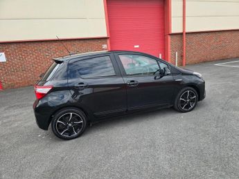 TOYOTA YARIS 1.5 VVT-h Design E-CVT Euro 6 (s/s) 5dr