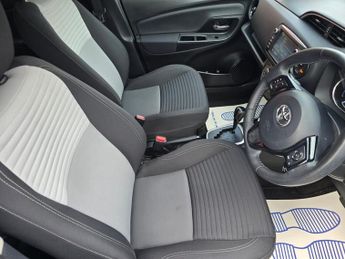 TOYOTA YARIS 1.5 VVT-h Design E-CVT Euro 6 (s/s) 5dr
