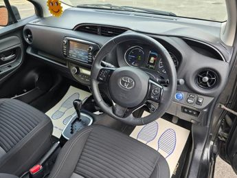TOYOTA YARIS 1.5 VVT-h Design E-CVT Euro 6 (s/s) 5dr