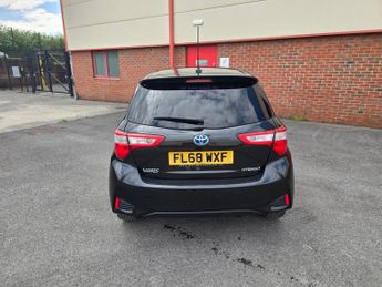 TOYOTA YARIS 1.5 VVT-h Design E-CVT Euro 6 (s/s) 5dr