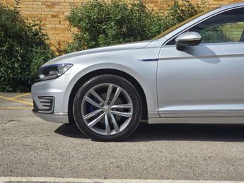 VOLKSWAGEN PASSAT 1.4 TSI GTE Saloon 4dr Petrol Plug-in Hybrid DSG Euro 6 (s/s) (2