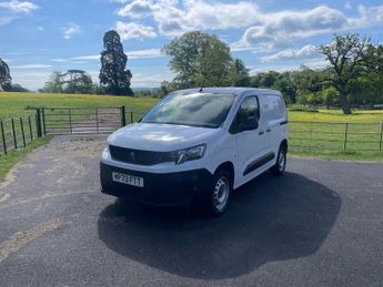 Peugeot Partner 1.5 BlueHDi 1000 Professional Premium + Standard Panel Van 5dr D