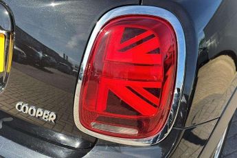 MINI HATCH 1.5 Cooper Classic Hatchback 5dr Petrol Steptronic Euro 6 (s/s) 