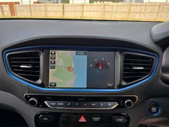 HYUNDAI IONIQ 1.6 h-GDi GPF Premium Hatchback 5dr Petrol Hybrid DCT Euro 6 (s/