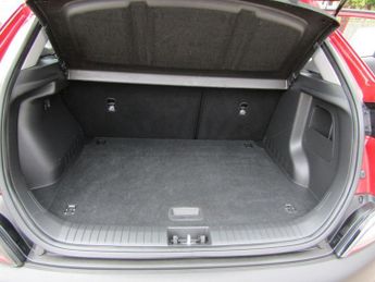 HYUNDAI KONA 1.6 h-GDi SE Connect SUV 5dr Petrol Hybrid Automatic DCT Euro 6 