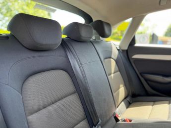 AUDI Q3 2.0 TDI SE SUV 5dr Diesel S Tronic quattro Euro 5 (s/s) (177 ps)