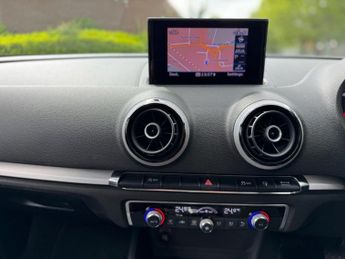 AUDI A3 1.4 TFSI S line Hatchback 3dr Petrol S Tronic Euro 5 (s/s) (122 