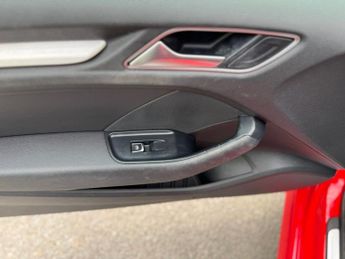 AUDI A3 1.4 TFSI S line Hatchback 3dr Petrol S Tronic Euro 5 (s/s) (122 