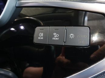 AUDI Q3 1.5 TFSI CoD 35 Sport SUV 5dr Petrol S Tronic Euro 6 (s/s) (150 