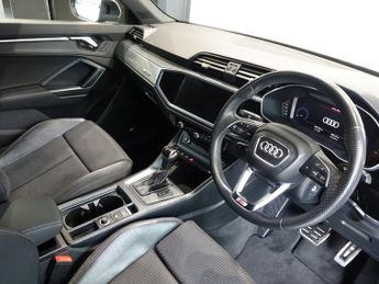 AUDI Q3 1.5 TFSI CoD 35 S line SUV 5dr Petrol S Tronic Euro 6 (s/s) (150