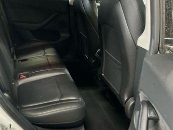 TESLA MODEL Y (Dual Motor) Long Range SUV 5dr Electric Auto 4WDE (384 bhp)