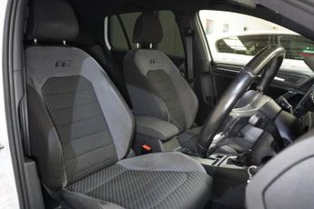 VOLKSWAGEN GOLF 2.0 TDI BlueMotion Tech R-Line Hatchback 5dr Diesel DSG Euro 6 (