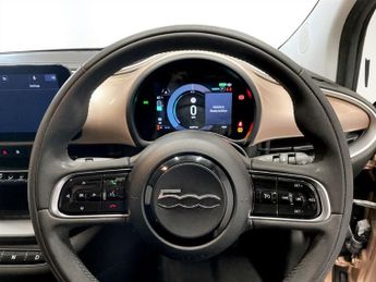 FIAT 500E 42kWh Icon Hatchback 3dr Electric Auto (118 ps)