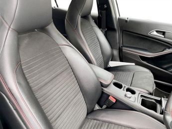 MERCEDES-BENZ GLA 1.6 GLA180 AMG Line Edition SUV 5dr Petrol 7G-DCT Euro 6 (s/s) (