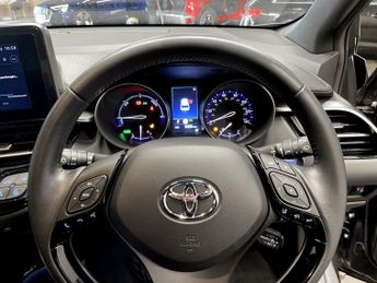 TOYOTA C-HR 1.8 VVT-h GPF Design SUV 5dr Petrol Hybrid CVT Euro 6 (s/s) (122