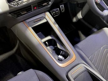 CUPRA BORN e-Boost 59kWh V1 Hatchback 5dr Electric Auto (230 ps)