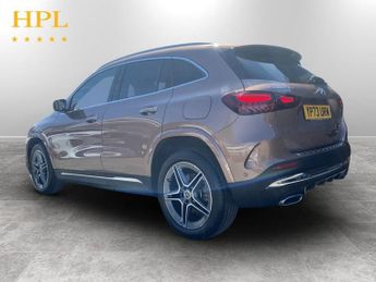 MERCEDES-BENZ GLA 1.3 GLA250e 15.6kWh AMG Line (Premium) SUV 5dr Petrol Plug-in Hy