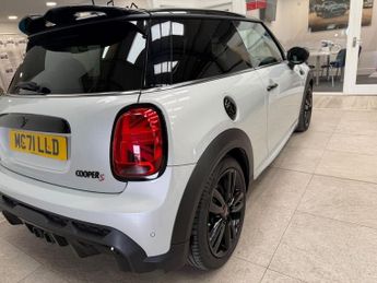 MINI HATCH 2.0 Cooper S Sport Hatchback 3dr Petrol Steptronic Euro 6 (s/s) 