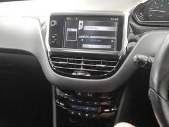 PEUGEOT 208 1.4 e-HDi Allure Hatchback 5dr Diesel EGC Euro 5 (s/s) (70 ps)