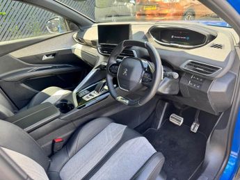 PEUGEOT 3008 1.6 13.2kWh GT Premium SUV 5dr Petrol Plug-in Hybrid e-EAT Euro 