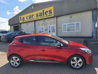 Renault Clio 0.9 TCe Dynamique Nav Hatchback 5dr Petrol Manual Euro 6 (s/s) (