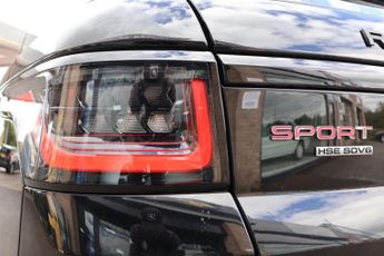 LAND ROVER RANGE ROVER SPORT 3.0 SD V6 HSE Dynamic SUV 5dr Diesel Auto 4WD Euro 6 (s/s) (306 