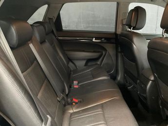 KIA SORENTO 2.2 CRDi KX-2 SUV 5dr Diesel Auto AWD Euro 5 (194 bhp)